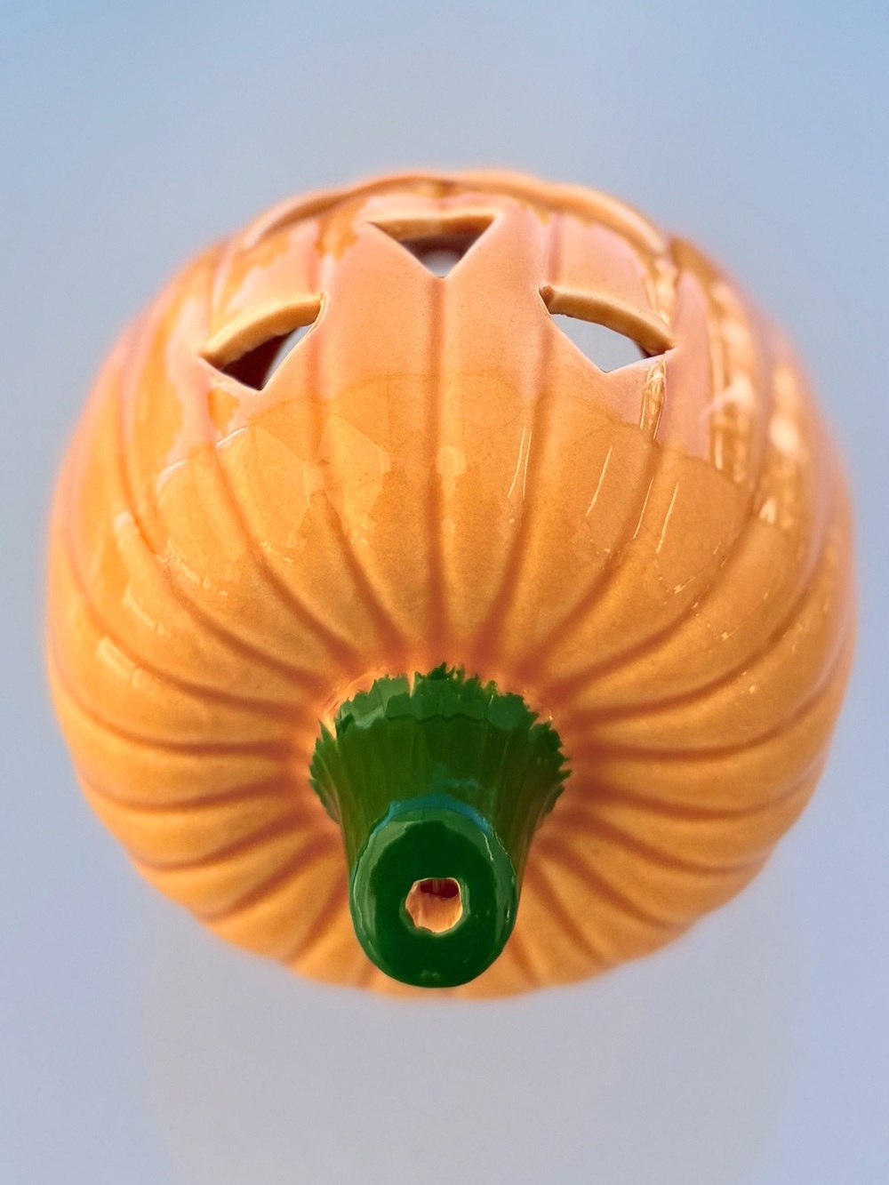 Small Orange Ceramic Smiling Jack-O-Lantern Pumpkin Candleholder Halloween Decor - Picture 5 of 7